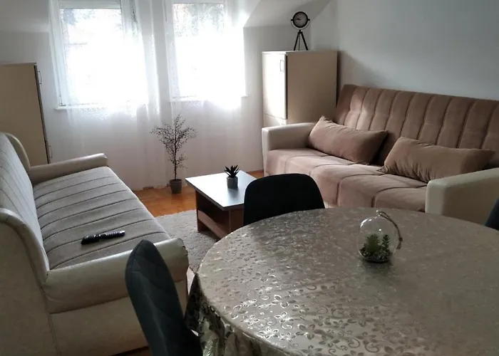 Ristic 6 아파트 *